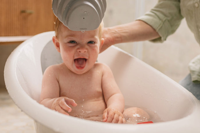 How to Safely Bathe Your Newborn: A Complete Parent's Guide