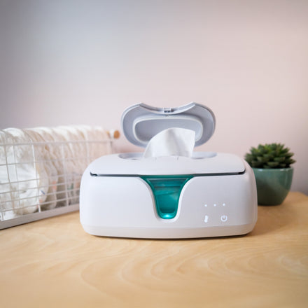 Easy-Open Wipe Warmer