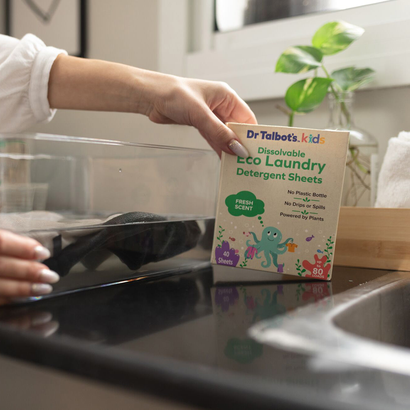 Dissolvable Eco Laundry Detergent Sheets | Fresh Scent (50-Count)